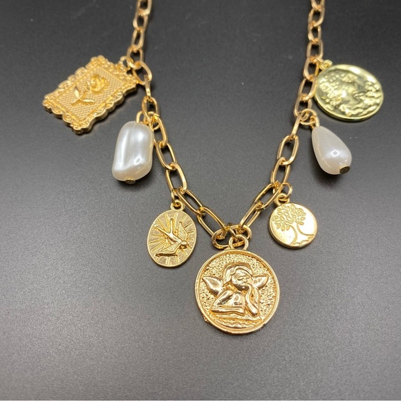 Y2K inspired Faux pearl pendant necklace - Picture 6 of 7